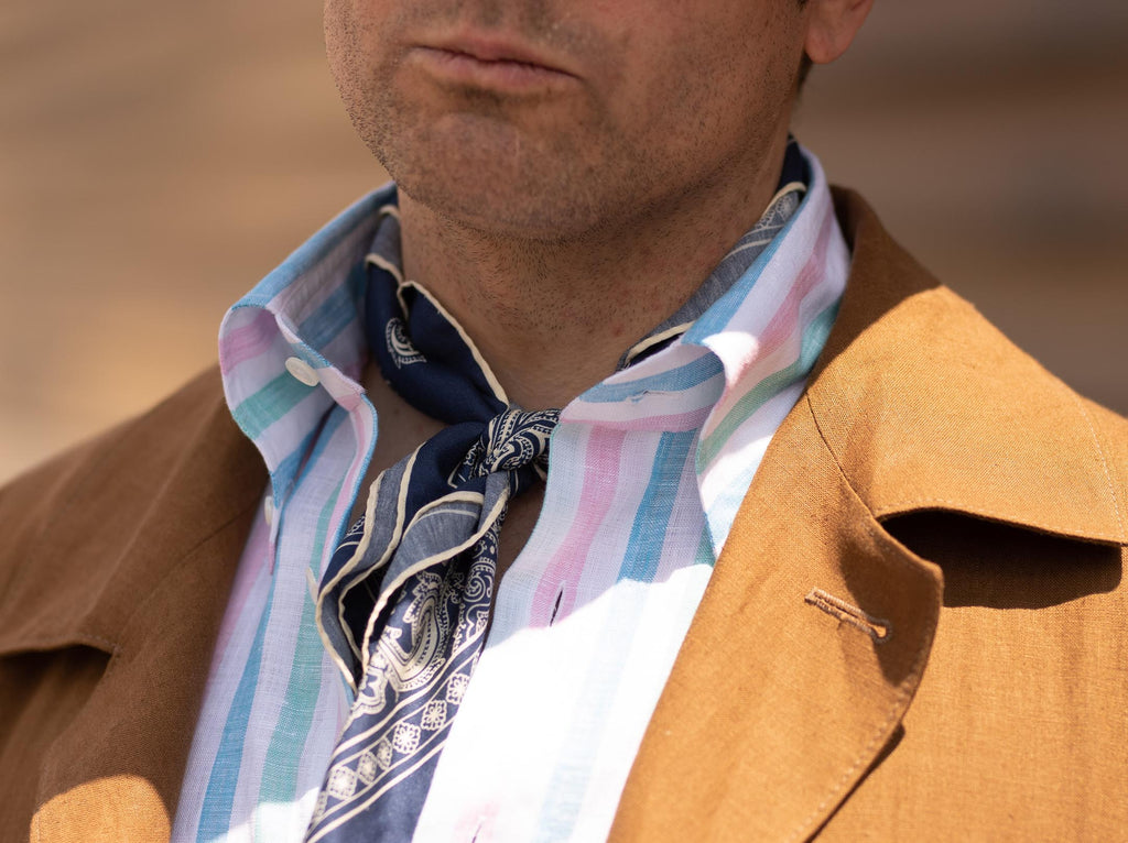 4 Stylish Ways to Wear Bandanas