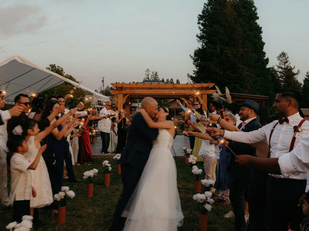 How to Dress for a Wedding as a Guest