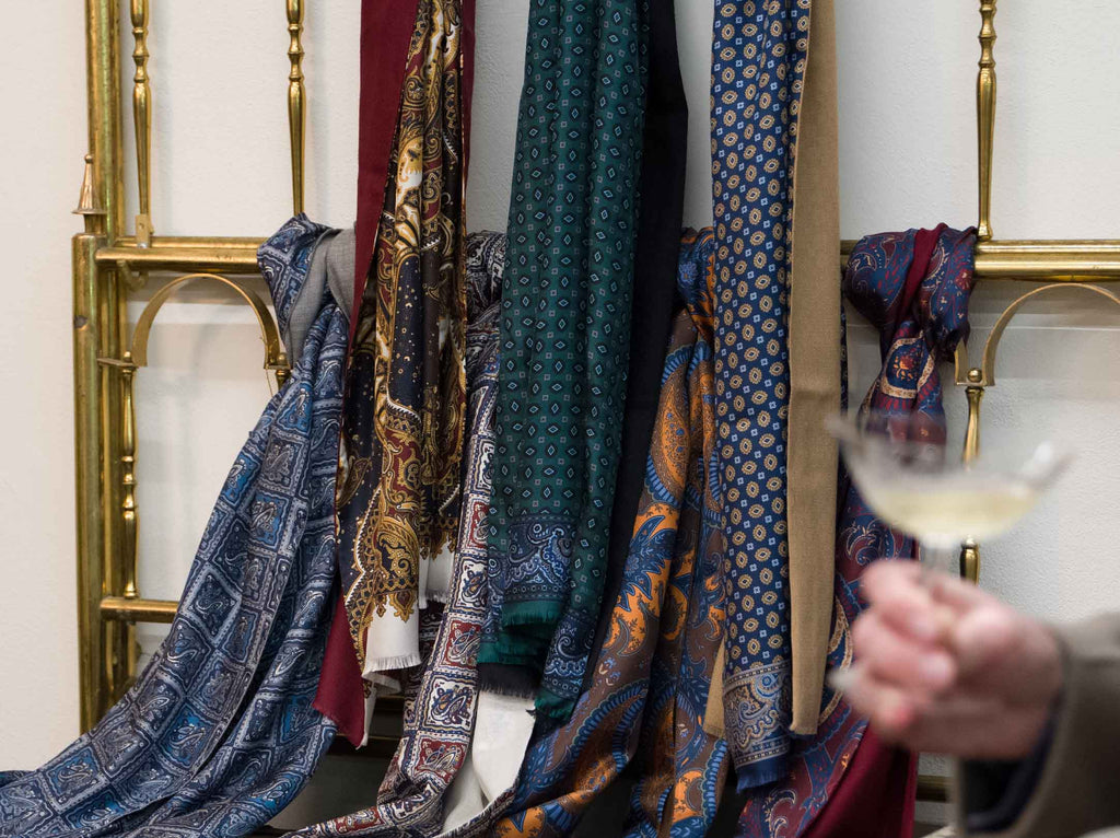 How to Choose the Perfect Luxury Silk Scarf for Winter Blog Serà Fine Silk