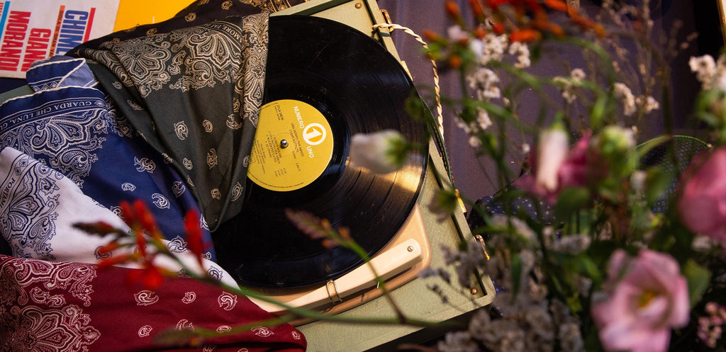 MUSICA ITALIANA - COTTON & SILK BANDANAS