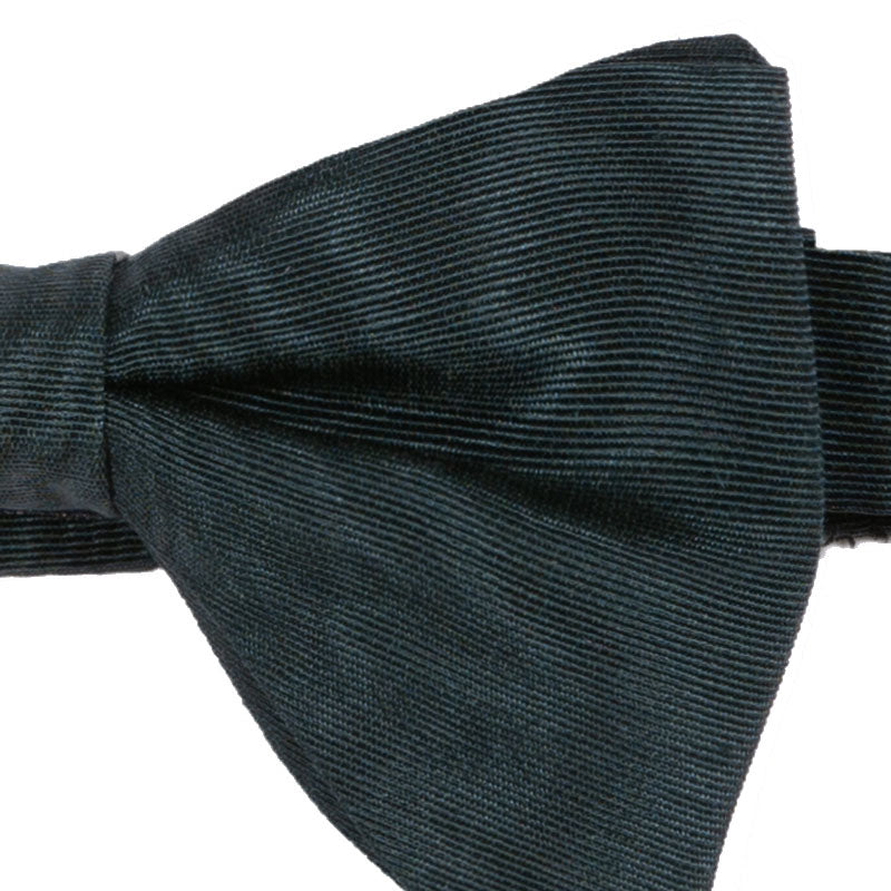 Green Silk Moirè Bow Tie in butterfly pre-tied shape Serà Fine Silk