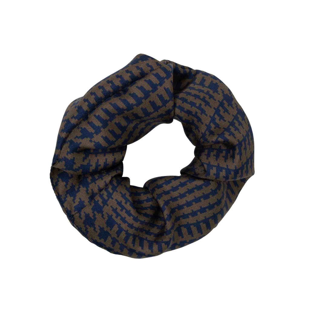 green blue houndstooth silk scrunchy