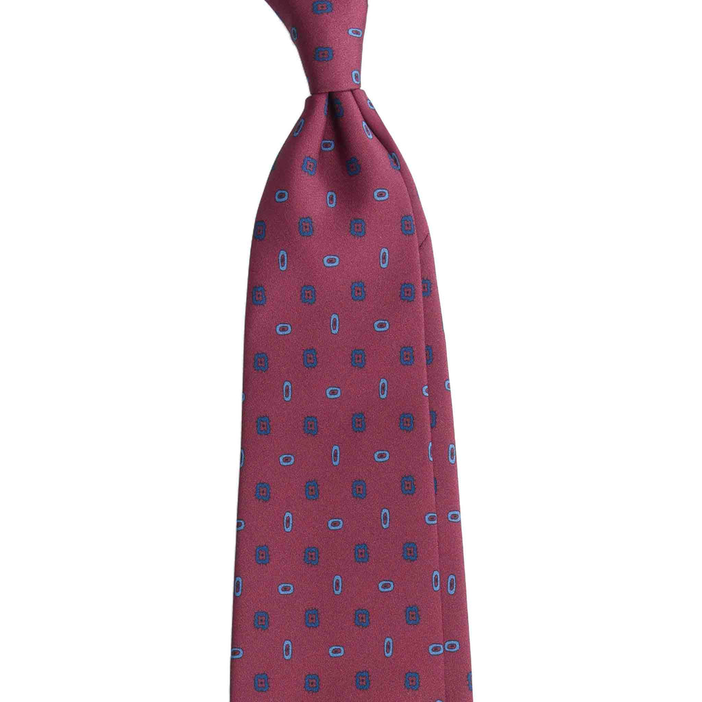Burgundy Silk Tie with Small Medallions Serà Fine Silk