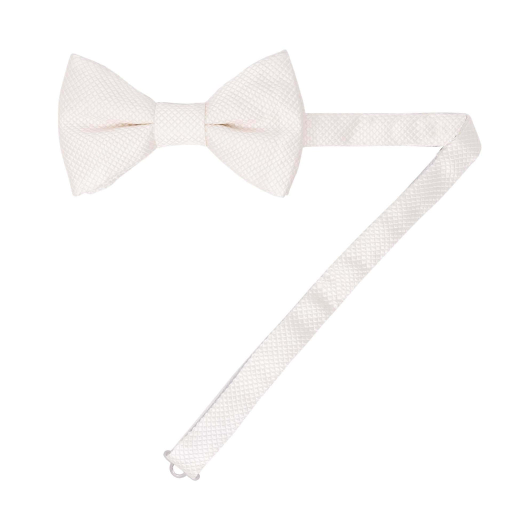 White Matelassé Silk Bow Tie Pre-tied Serà Fine Silk