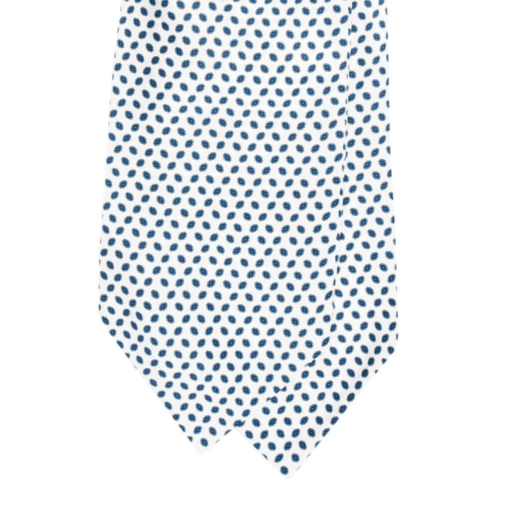White Silk Ascot with Navy Rombs Pattern Serà Fine Silk