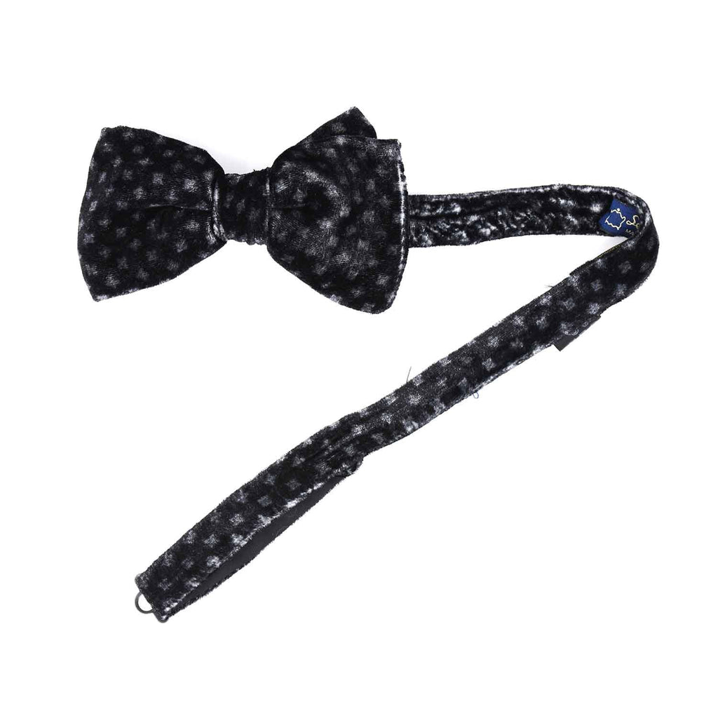 Black Pre-Tied Velvet Printed Bow Tie - serafinesilk