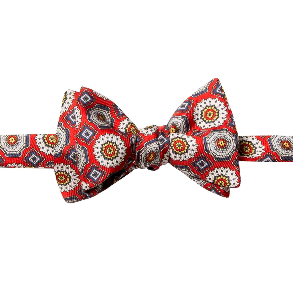 Red Medallions Self-Tie Silk Bow Tie Serà Fine Silk