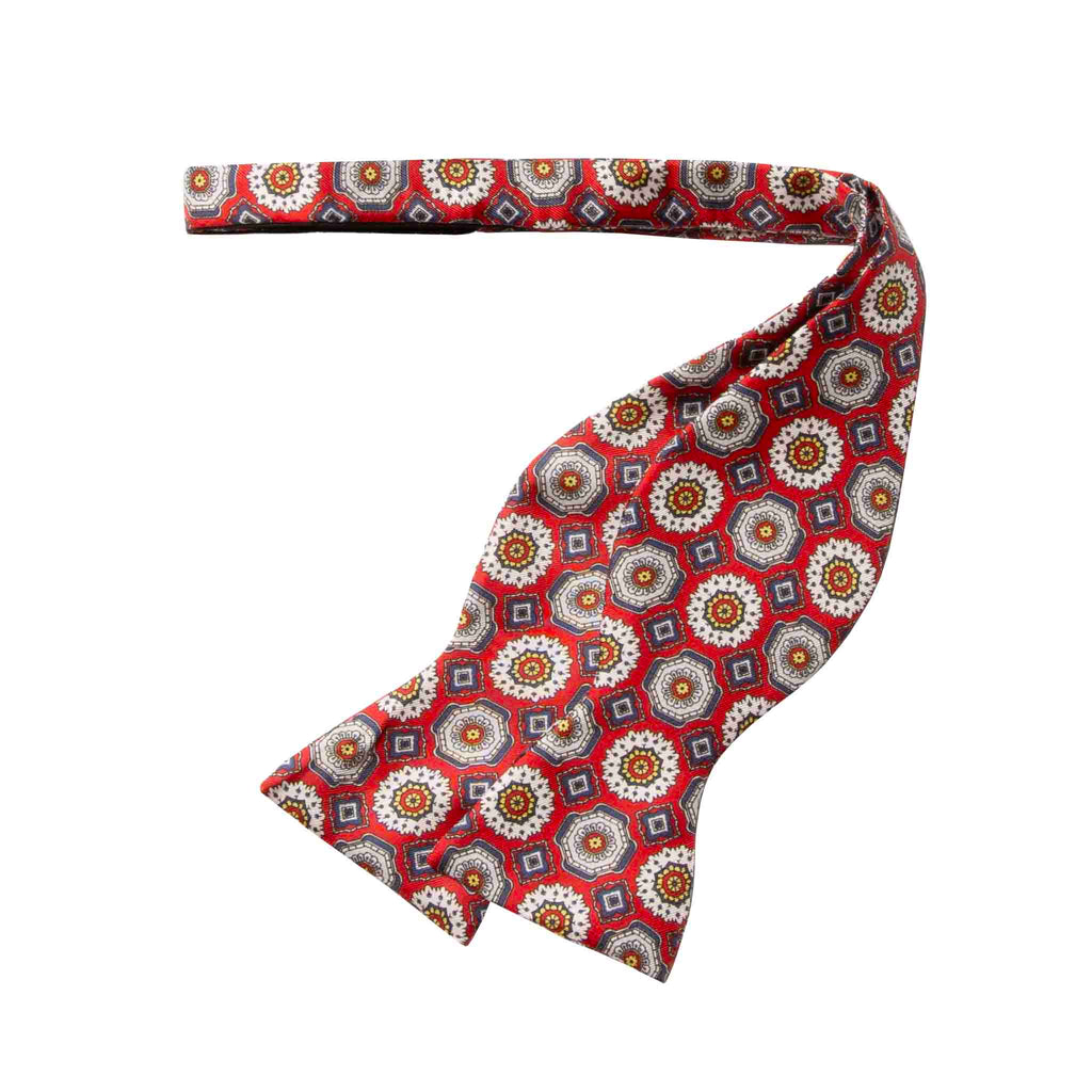 Red Medallions Self-Tie Silk Bow Tie Serà Fine Silk