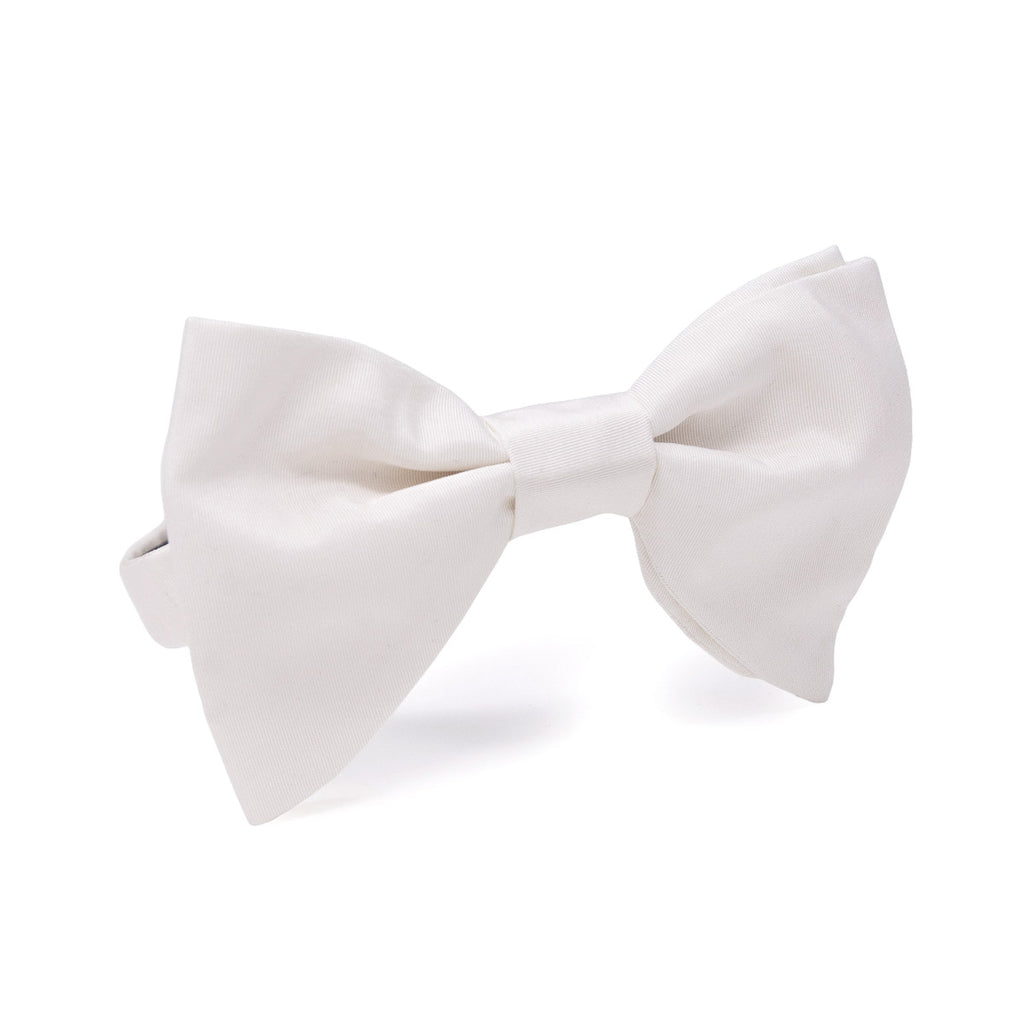 White Silk Textured Bow Tie Pre-Tied Butterfly Serà Fine Silk