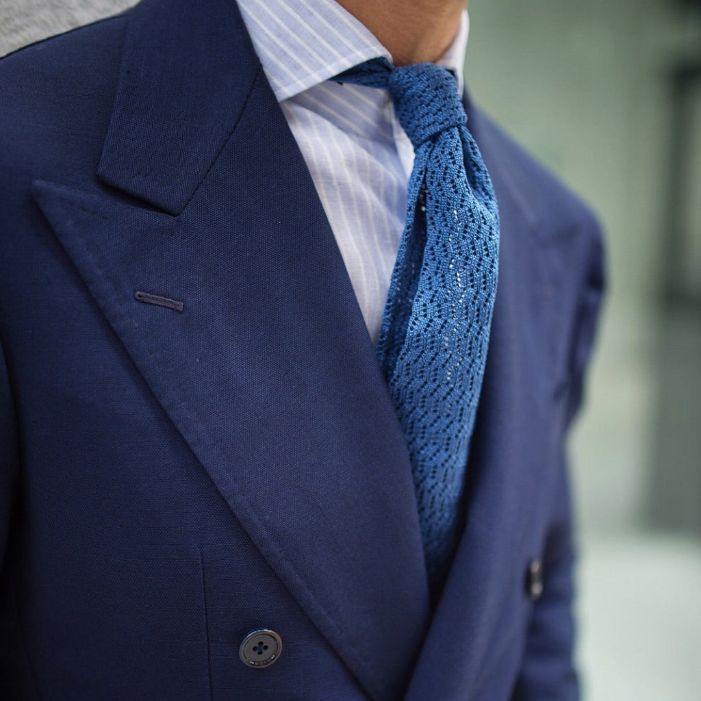 Light Blue Zig Zag V Point Knitted Silk Tie Serà Fine Silk